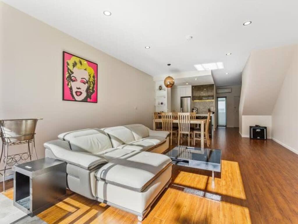 Sleek Modern Pad next to Spark Arena Free Parking Auckland Buitenkant foto