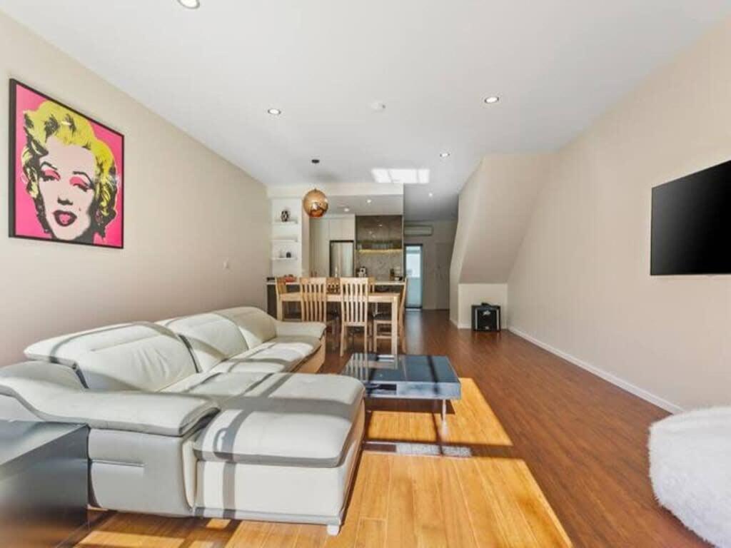 Sleek Modern Pad next to Spark Arena Free Parking Auckland Buitenkant foto
