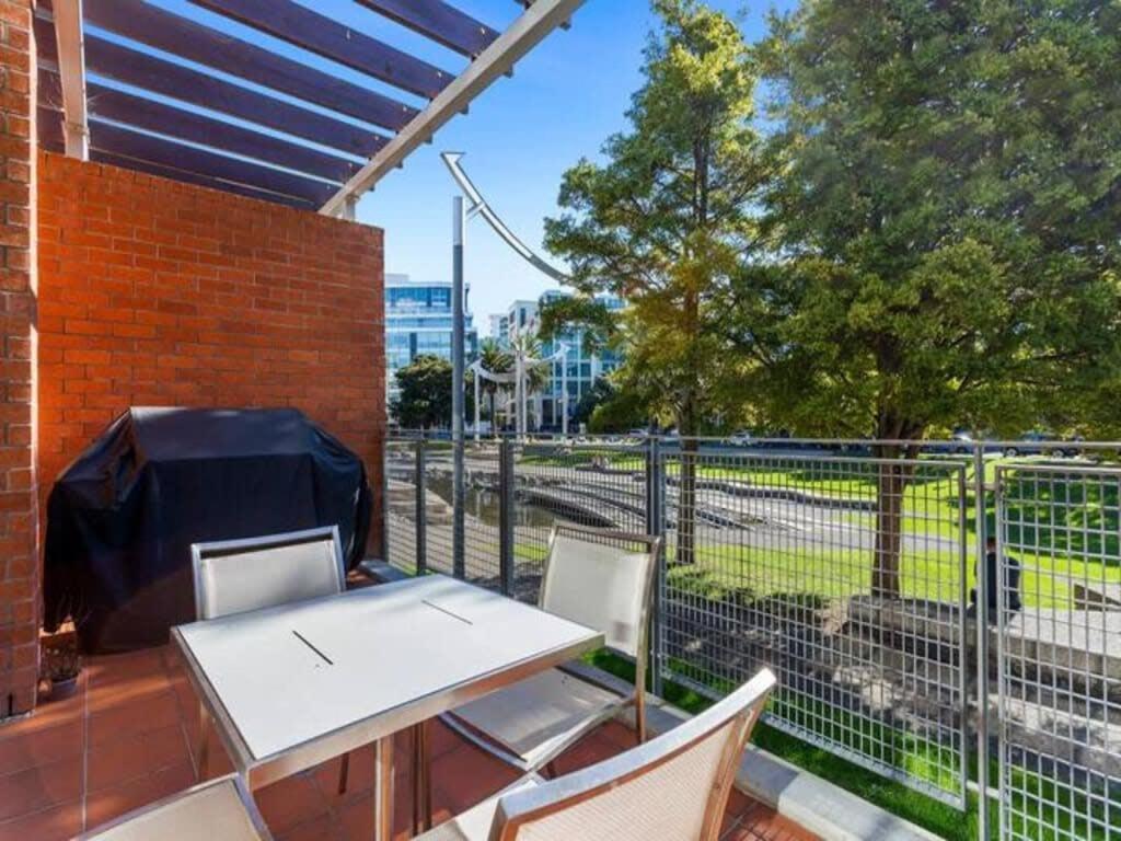 Sleek Modern Pad next to Spark Arena Free Parking Auckland Buitenkant foto